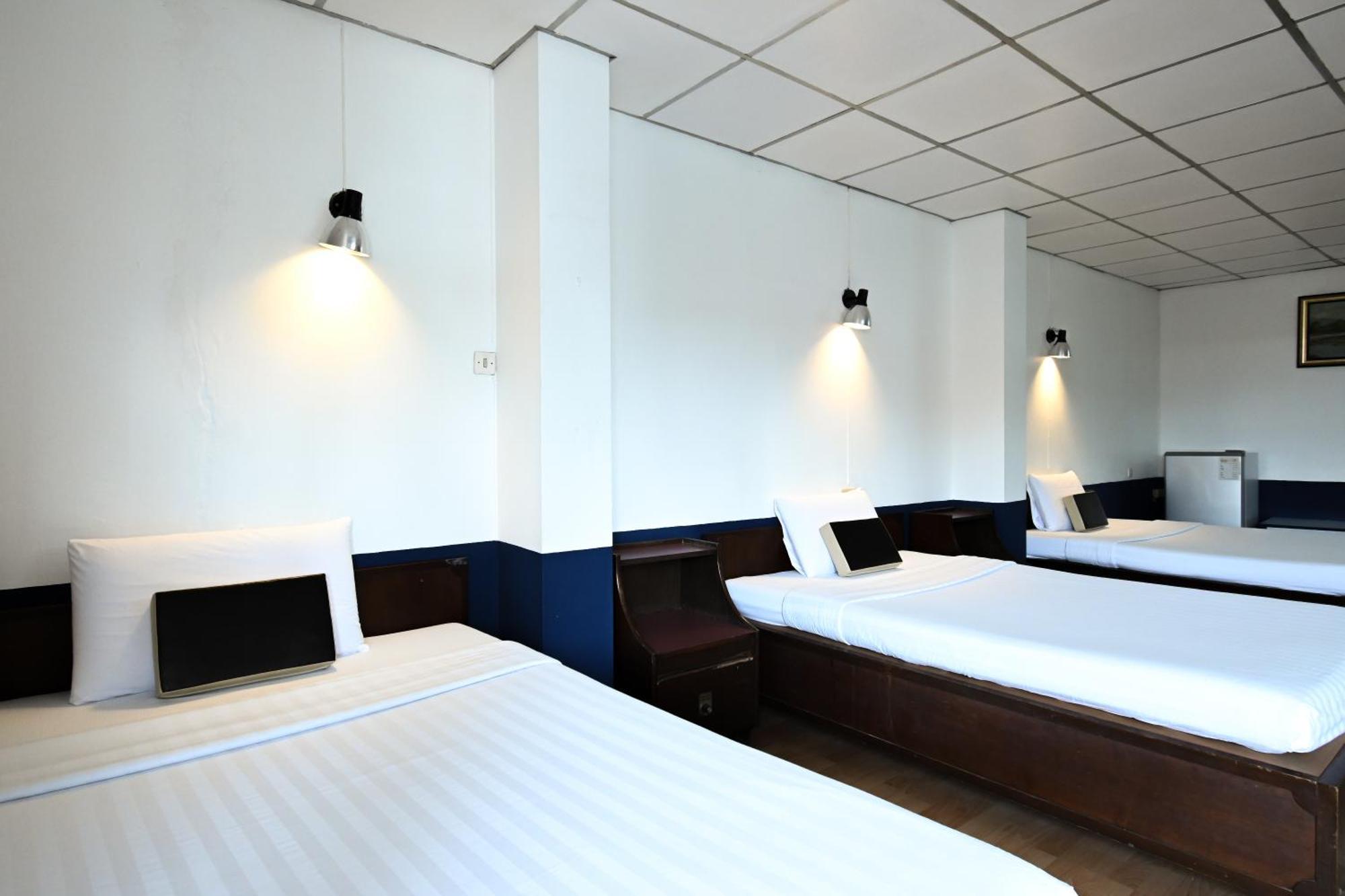 The Krungkasem Srikrung Hotel Бангкок Номер фото