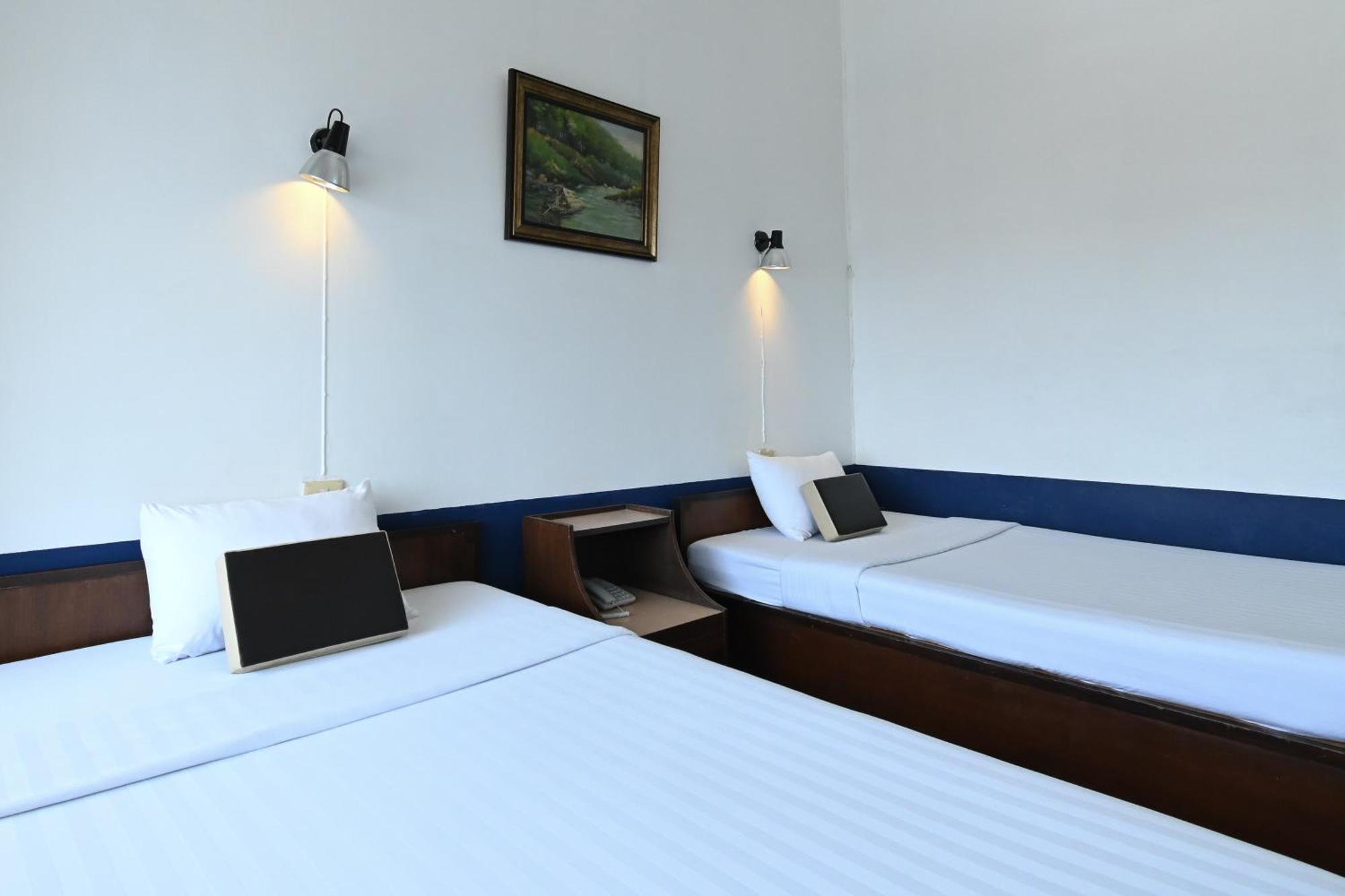 The Krungkasem Srikrung Hotel Бангкок Номер фото